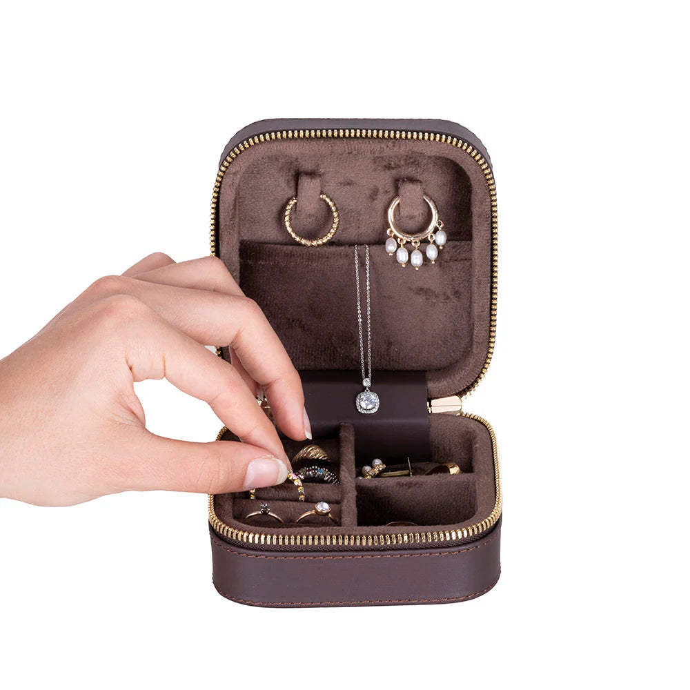 Amanda Leather Jewelry Box, Medium