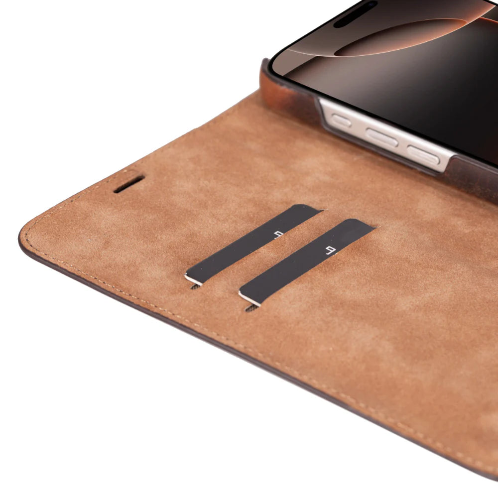 Sonat Leather iPhone 16 Pro Folio Case