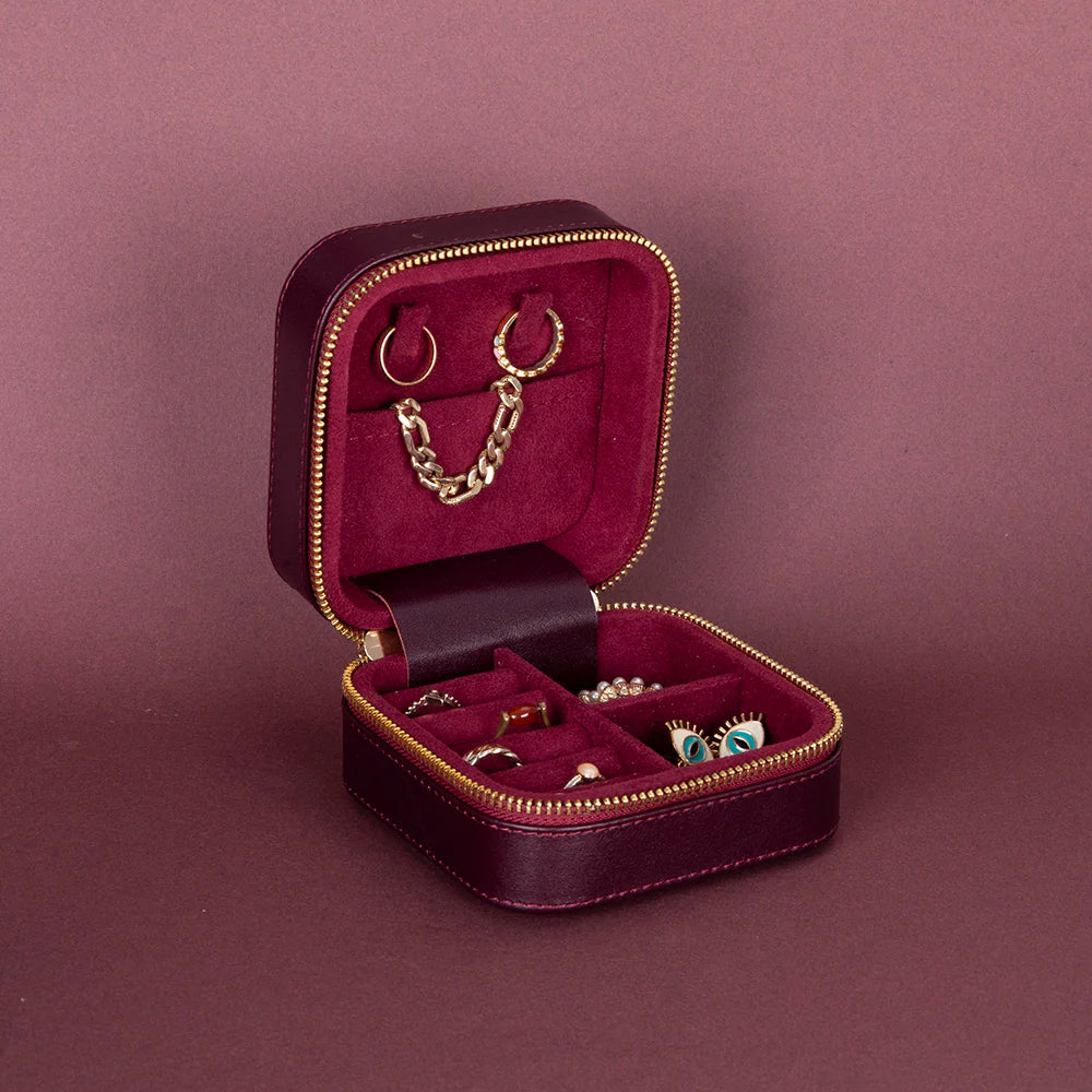 Amanda Leather Jewelry Box, Medium